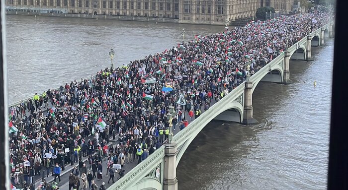 فریاد انگلیسی‌ها برای مردم غزه + عکس